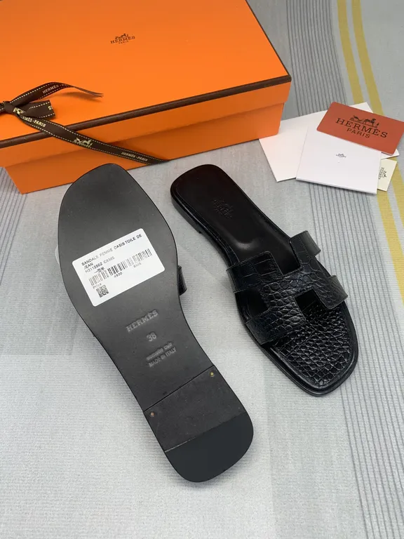 Hermes Shoe 